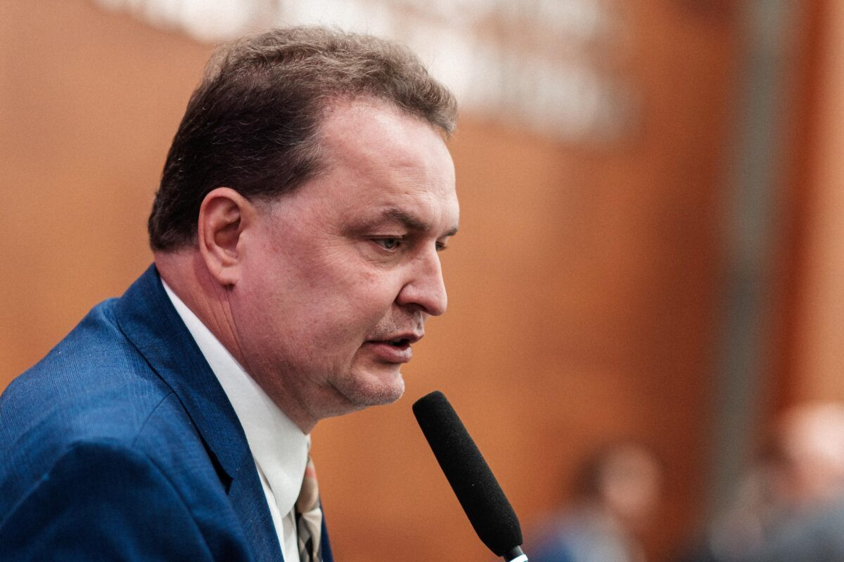 Max: Somos do povo, para o povo, não uma casta privilegiada