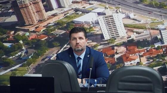 A Câmara de Cuiabá aprovou com 23 votos a proposta de Ranalli