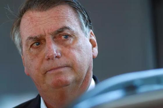 PF cumpre mandados contra Jair Bolsonaro por ordem do STF 