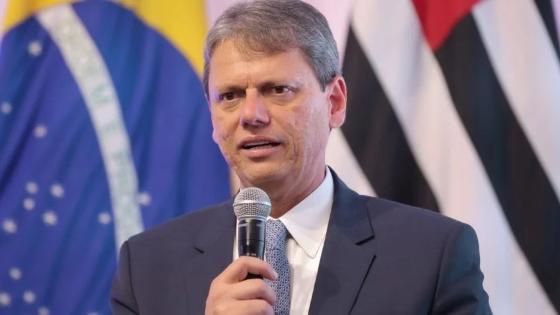 Tarcisio desembarcou em Cuiabá nesta sexta-feira (18).