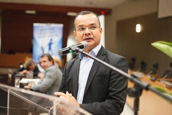 Valdiney de Arruda é Auditor-Fiscal do Trabalho, Especialista em Políticas Pública e Meio Ambiente, MBA em ESG e pesquisador em Neurociência e Comunicação Não Violenta, integrando legislação, psicologia e gestão estratégica, atua a 29 anos na Promoçã