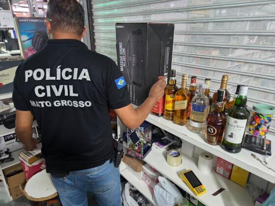 A ação foi realizada pela Polícia Civil em conjunto com o Procon Estadual e a Associação Brasileira de Bebidas (Abrabe). 