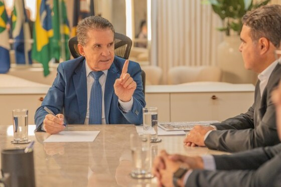 Presidente do TCE-MT, conselheiro Sérgio Ricardo, em reunião com o vice-presidente do TCU, ministro Jorge de Oliveira, na última sexta-feira. 