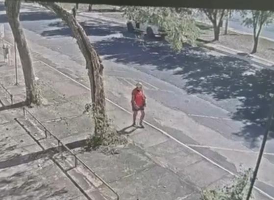 Solange caminhando na UFMT um dia antes de ser encontrada morta