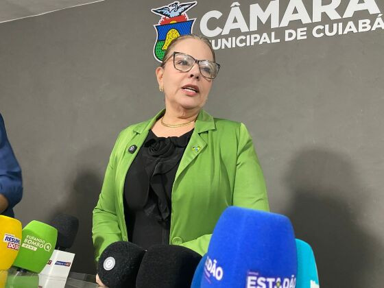  Paula Calil disse que apesar de Vânia ser Coronel da Polícia Militar, os vereadores não são soldados