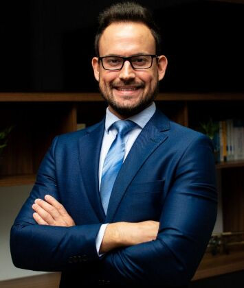 Everaldo Magalhães Andrade Junior é advogado, sócio do escritório AFG & Taques Advogados Associados, e Mestre em Direito Constitucional pelo IDP.