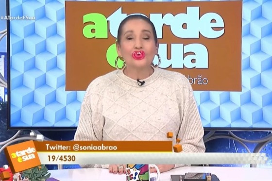 Após o intervalo comercial, Sonia explicou o motivo da atitude inusitada.