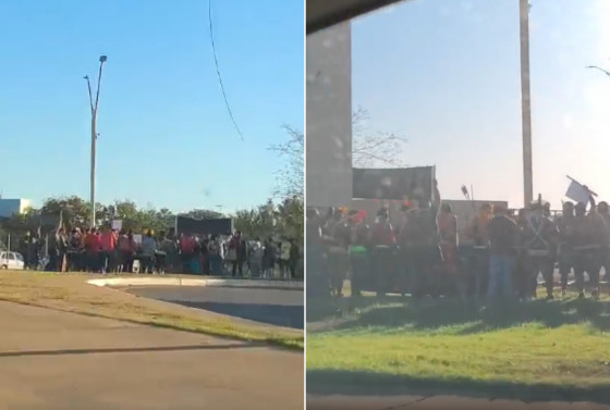 Protesto ocorre nesta quinta-feira (14), em frente ao Buffet Leila Malouf