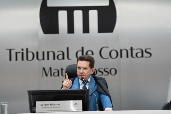 Durante a sessão, Sérgio Ricardo recomendou ainda a adoção de medidas para que o Mato Grosso Previdência (MTPREV) atue como consignatário.