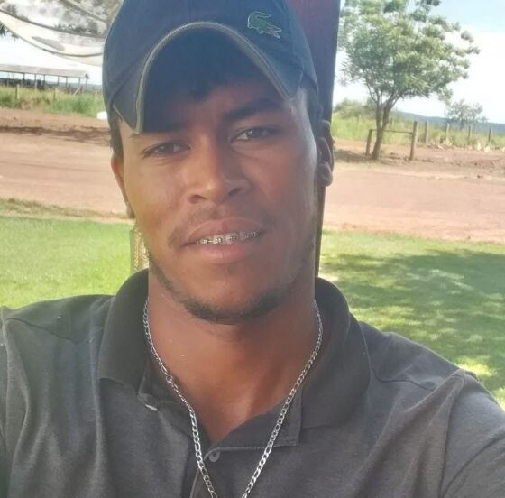 Misael, que dirigia o Gol, morreu no local.