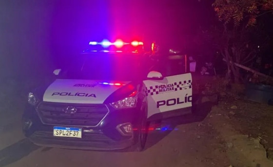Lucas tentou fugir ao abrir a porta dos fundos, mas foi alvejado com cerca de sete disparos