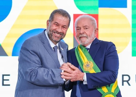 Carlos Lupi e Lula da Silva (PT)