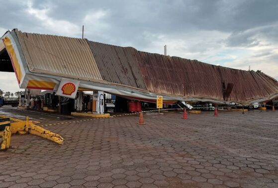 Chuva causou estragos em vários pontos da cidade