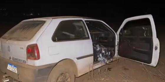 Com o impacto, a parte frontal do veículo ficou completamente destruída e o jovem morreu na hora.