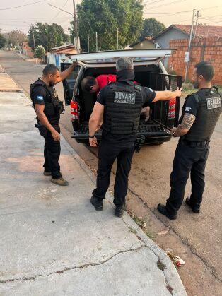 A investigação teve início a partir de informações que apontavam para o armazenamento de imagens e vídeos de abuso sexual infantojuvenil por parte dos alvos