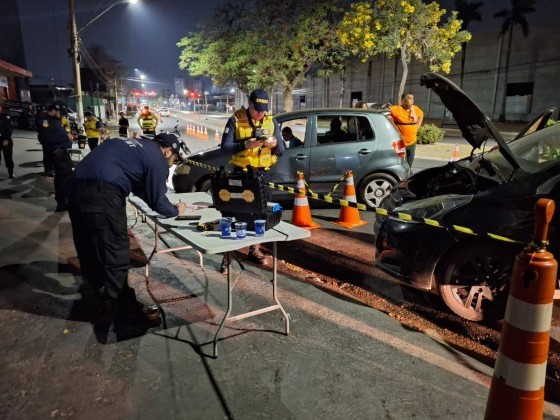 As ações ocorreram simultaneamente nas avenidas Prainha e na Beira Rio.