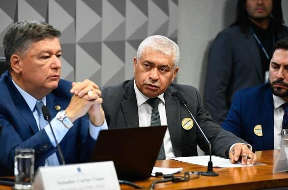 A Polícia Legislativa executou a prisão de Costa, suspeito de envolvimento nas fraudes contra aposentados e pensionistas.