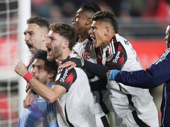 Jorginho, Luiz Araújo, Carrascal e Léo Pereira converteram para o Flamengo.