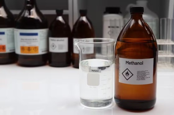 O metanol não se destina ao consumo humano — e é altamente tóxico