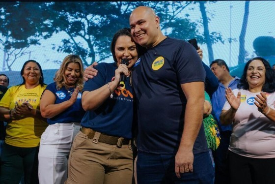 Abilio viaja e abre espaço para Coronel Vânia assumir Prefeitura