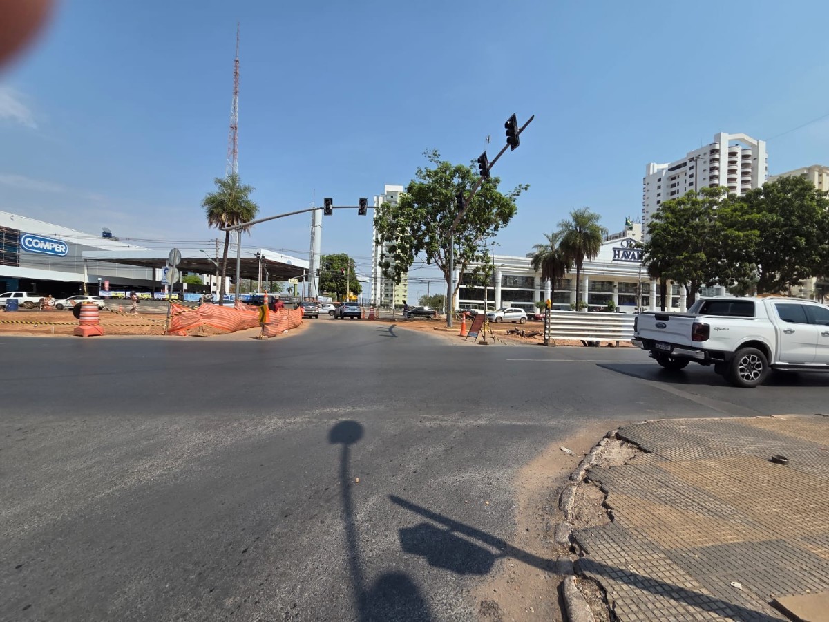 Retorno na Av. do CPA nas proximidades do Comper será fechado nesta segunda