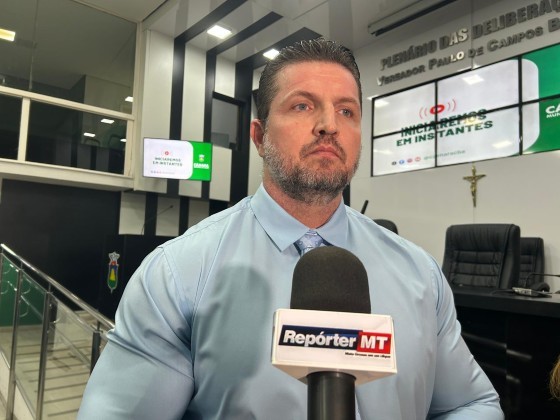 Ranalli aponta que Bolsonaro é vítima de perseguição.