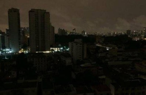 Apagão atingiu diversos bairros em Cuiabá e outras 32 cidades do estado