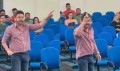 Éder é chamado de condenado e dá chilique