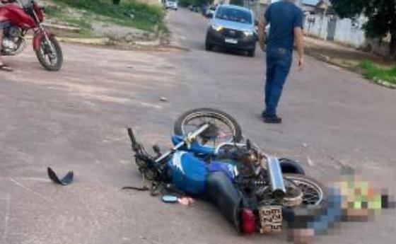 Piloto da moto fez o teste do bafômetro, que atestou embriaguez. 