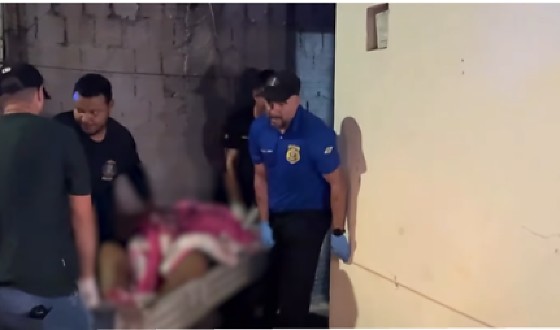 A vítima foi atingida nas costas, tórax, pescoço e cabeça