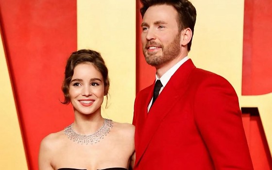 Chris Evans e Alba Baptista