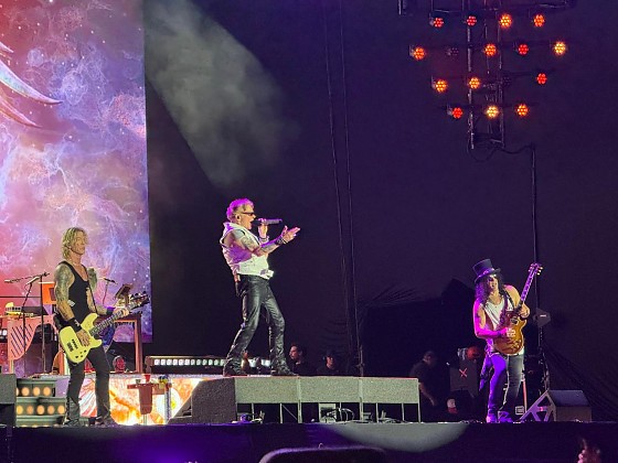 A passagem da banda americana de rock Guns N’ Roses por Cuiabá continua rendendo assunto