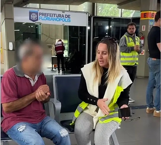 Operação da prefeitura de Florianópolis na rodoviária local