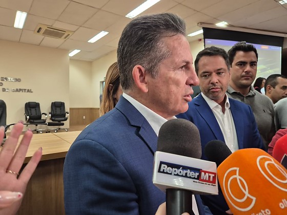 Durante a conversa com a imprensa, Mauro brincou sobre a possibilidade de dirigir um dos carros que serão usados na competição.