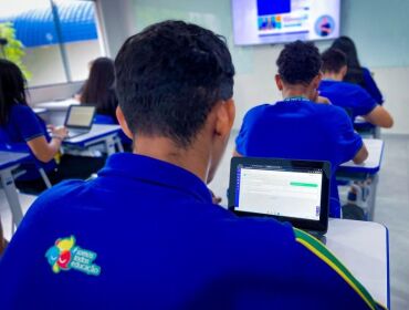 Escola referência em idiomas abre novas vagas em VG