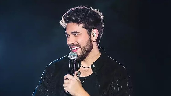 Gustavo Mioto gasta R$ 3 mil no supermercado em viagem com amigos