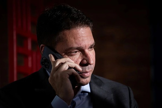 Ramagem tinha medidas cautelares impostas pelo STF, como a proibição de se ausentar do país e a determinação de entregar todos os passaportes.