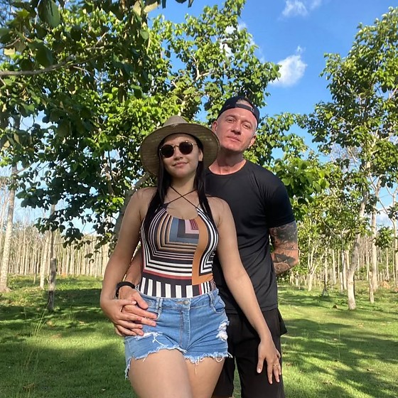 A arma usada no crime estava na residência e foi entregue à Politec para perícia.