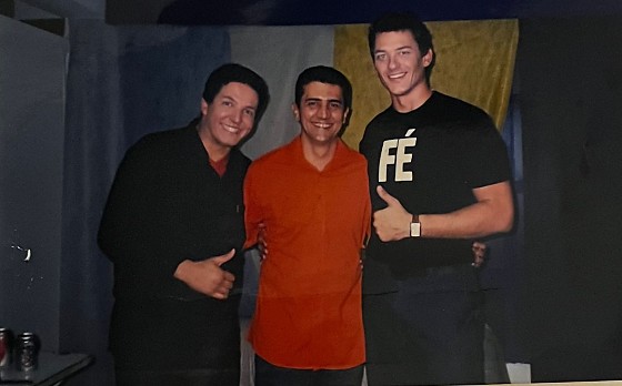 Rodrigo à esquerda, Eduardo ao centro e Ewerton à direita. 