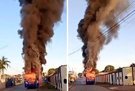 Ônibus da União é consumido pelo fogo em VG e passageiros ficam a pé