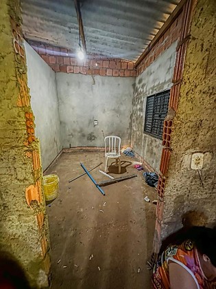 O local onde as vítimas estavam mantidas em cárcere privado