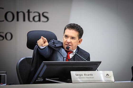 Sérgio Ricardo afirmou que a situação do abastecimento no município exige uma resposta semelhante à adotada na intervenção da saúde de Cuiabá