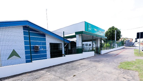 As Escolas Municipais de Ensino Básico do Campo (EMEBCs) deverão proceder à recepção das matrículas de forma presencial, diretamente na unidade educacional.