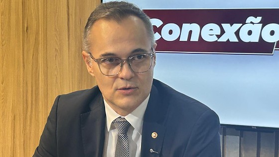 Douglas Lingiardi Strachicini é promotor de Justiça da da Vara da Infância e Juventude de Várzea Grande e Mestre em Direito pela Universidade Federal de Mato Grosso (UFMT)