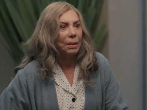 Josefa (Arlete Salles) em