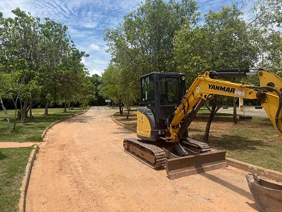As obras iniciadas em novembro incluem melhorias de segurança, acessibilidade e paisagismo.