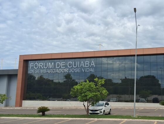 Ex-prefeito Anildo Barros foi condenado a devolver R$118 milhões ao Estado por irregularidades na venda de área em Cáceres