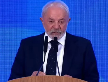 Petista tenta se afastar do rótulo de esquerda durante conversa no G7.