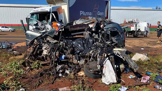 O trecho da rodovia ficou parcialmente interditado durante o atendimento da ocorrência