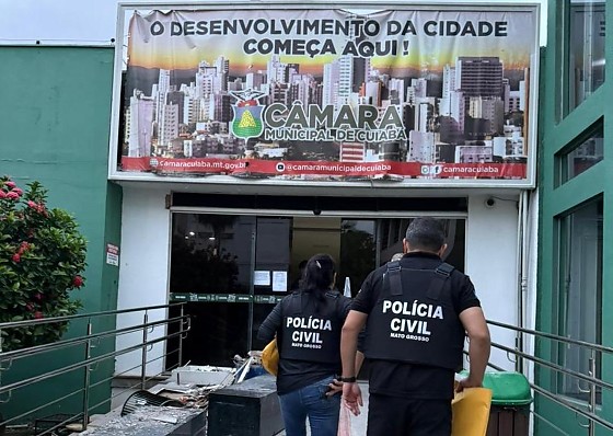 Polícia Civil cumpriu ordens judiciais na Câmara de Cuiabá na manhã de hoje (27)